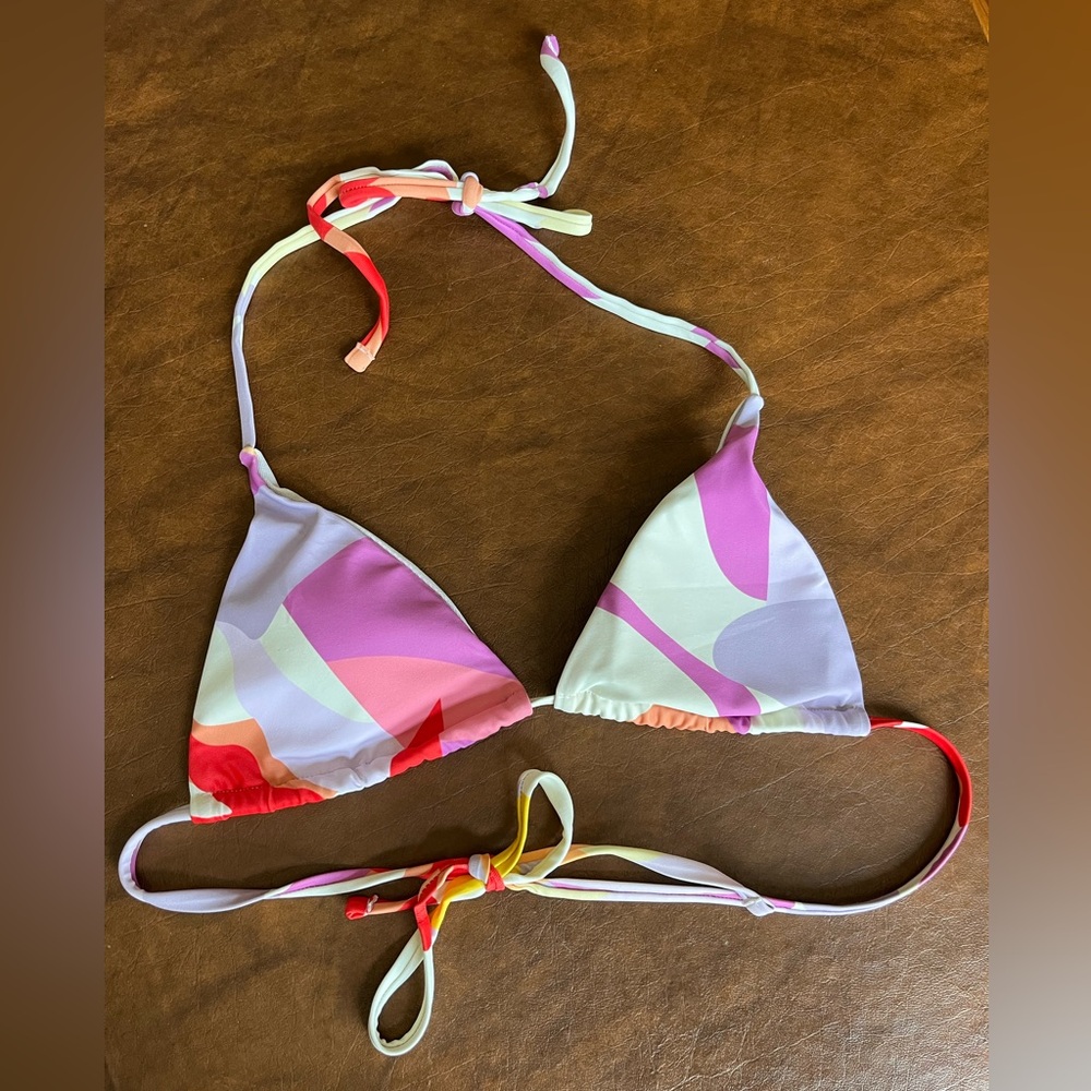 Color blocked Bikini Top